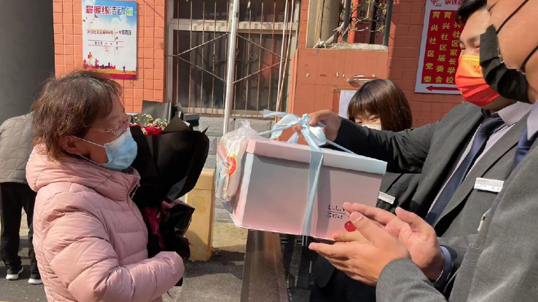 一個特殊的結婚二十周年紀念日！