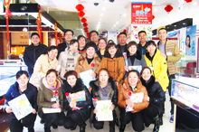 給家人的貼心關愛——記百貨廣場店一次特殊的頒獎典禮